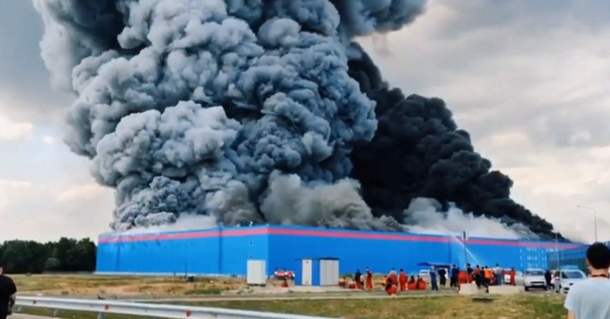 Суд отклонил иск Ozon на 5,5 млрд р. к девелоперу сгоревшего склада